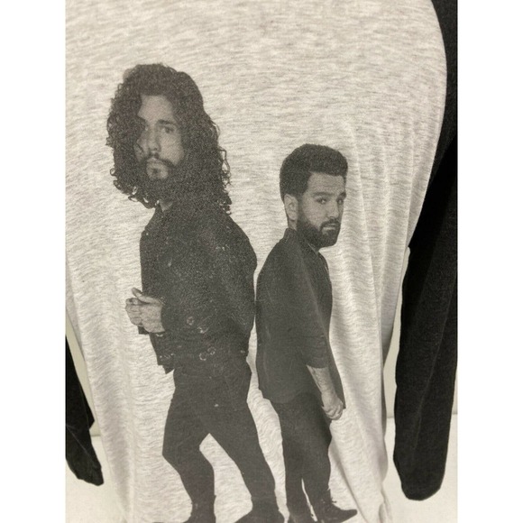 Dan & Shay Concert Long Sleeve T-Shirt The Arena Tour Size Medium Country Band - Picture 3 of 7